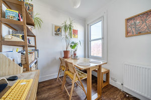 Lounge angle 5- click for photo gallery